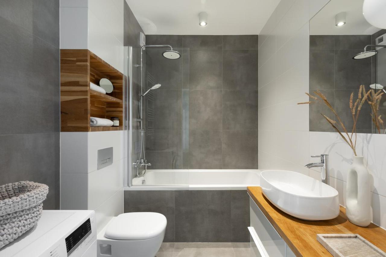 Unique & Modern Apartment Zablocie Краков Экстерьер фото
